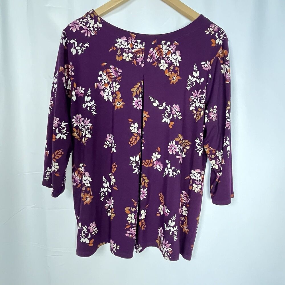 J Jill Wearever Collection Women V-neck Size L Floral Print Purple Top - Picture 4 of 8